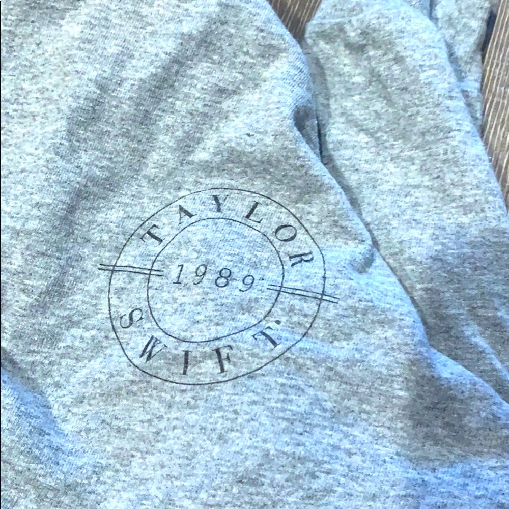 Taylor Swift 1989 Long-Sleeve tee